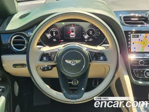Bentley Bentayga, 2025 — миниатюра 9