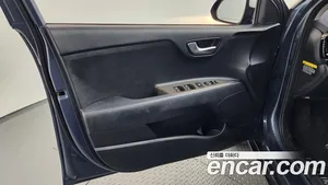 Kia Stonic, 2018 — миниатюра 14