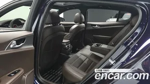 Kia Stinger, 2018 — миниатюра 17