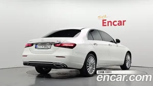 Mercedes-Benz E-Class, 2023 — миниатюра 2
