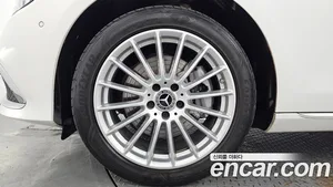 Mercedes-Benz E-Class, 2023 — миниатюра 5