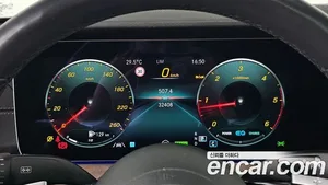 Mercedes-Benz E-Class, 2023 — миниатюра 11