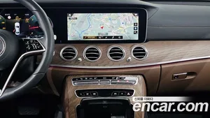 Mercedes-Benz E-Class, 2023 — миниатюра 20