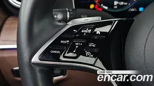 Mercedes-Benz E-Class, 2023 — миниатюра 26