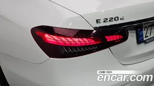 Mercedes-Benz E-Class, 2023 — миниатюра 9