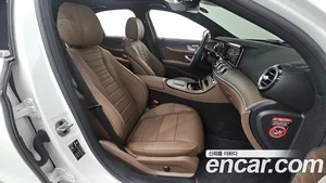 Mercedes-Benz E-Class, 2023 — миниатюра 16