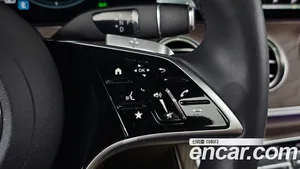 Mercedes-Benz E-Class, 2023 — миниатюра 27
