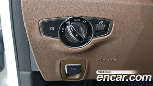 Mercedes-Benz E-Class, 2023 — миниатюра 32
