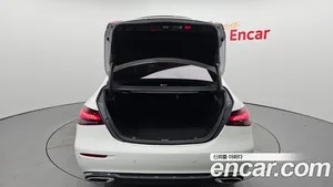 Mercedes-Benz E-Class, 2023 — миниатюра 36