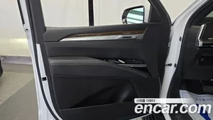 Cadillac Escalade, 2025 — миниатюра 14