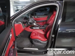 Porsche Cayenne, 2022 — миниатюра 12