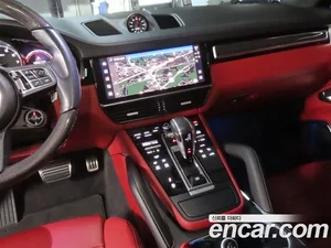 Porsche Cayenne, 2022 — миниатюра 15