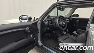 Mini Cooper, 2020 — миниатюра 10