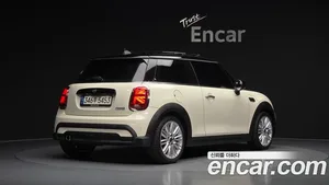 Mini Cooper, 2021 — миниатюра 1
