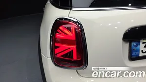 Mini Cooper, 2021 — миниатюра 8