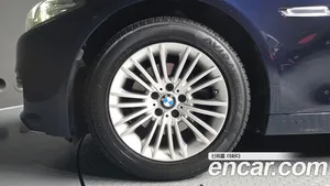 BMW 5-Series, 2015 — миниатюра 5