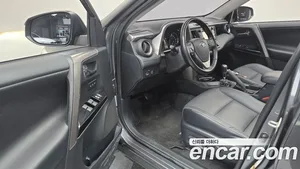 Toyota RAV4, 2018 — миниатюра 13
