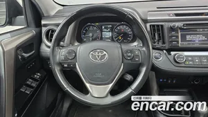 Toyota RAV4, 2018 — миниатюра 19