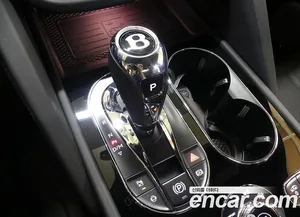 Bentley Bentayga, 2025 — миниатюра 16