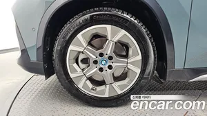 BMW iX1, 2024 — миниатюра 5