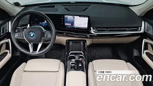 BMW iX1, 2024 — миниатюра 7