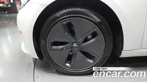 Tesla Model 3, 2020 — миниатюра 5