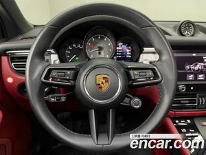 Porsche Macan, 2022 — миниатюра 13