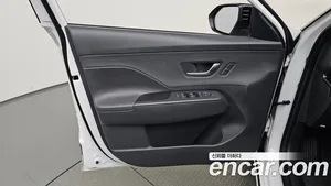 Hyundai Kona, 2023 — миниатюра 13