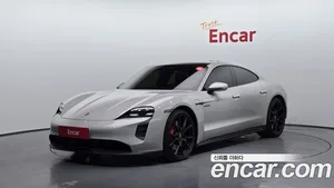Porsche Taycan, 2023 — миниатюра 1