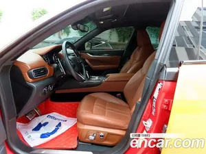 Maserati Levante, 2022 — миниатюра 5