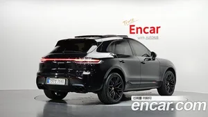 Porsche Macan, 2023 — миниатюра 2