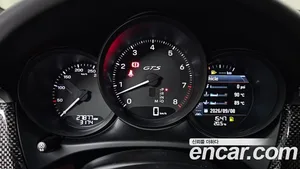Porsche Macan, 2023 — миниатюра 11