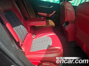 Maserati Levante, 2019 — миниатюра 8