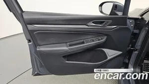 Volkswagen Golf, 2022 — миниатюра 13