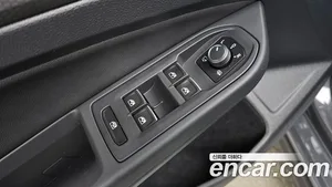 Volkswagen Golf, 2022 — миниатюра 26