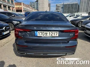 Volvo S60, 2021 — миниатюра 5