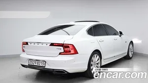 Volvo S60, 2022 — миниатюра 3