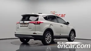 Toyota RAV4, 2017 — миниатюра 1