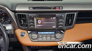 Toyota RAV4, 2017 — миниатюра 25