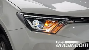 Toyota RAV4, 2017 — миниатюра 7