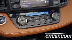Toyota RAV4, 2017 — миниатюра 28