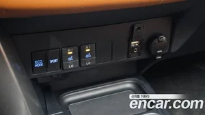 Toyota RAV4, 2017 — миниатюра 30