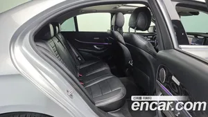 Mercedes-Benz E-Class, 2019 — миниатюра 12