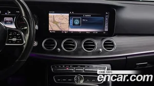 Mercedes-Benz E-Class, 2019 — миниатюра 14