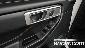Ford Explorer, 2020 — миниатюра 24