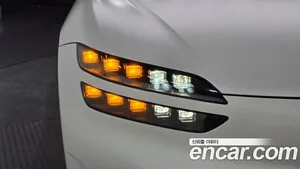 Genesis GV60, 2022 — миниатюра 8