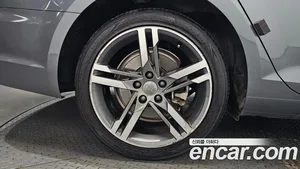 Audi A4, 2019 — миниатюра 6