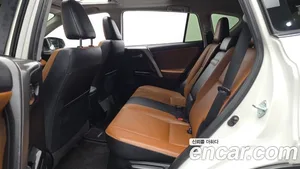 Toyota RAV4, 2016 — миниатюра 15