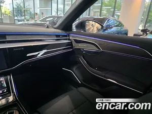 Audi A8, 2022 — миниатюра 12