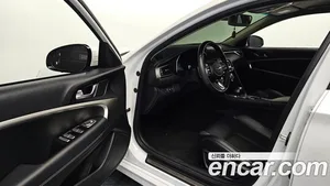 Genesis G70, 2021 — миниатюра 10